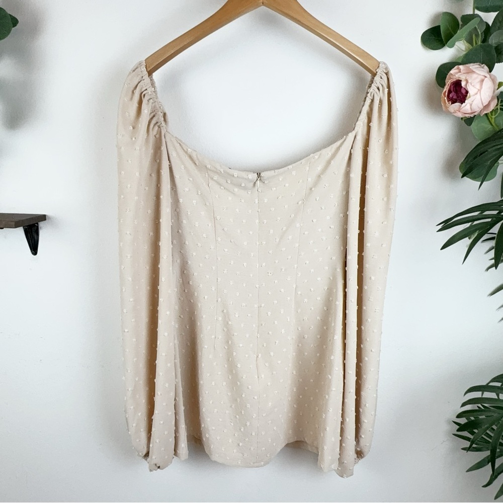 NWT Rumer Delilah Long Sleeve Cut Out Mini Dress in Nude Size Small - Picture 6 of 7